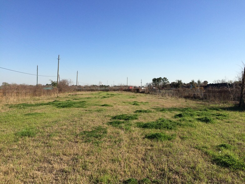 More Photos Of 16570 Beaumont Hwy, Houston Land For Lease