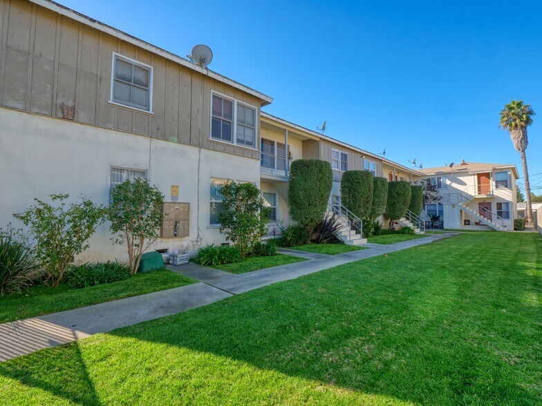 More Photos Of 4061 Wade St, Los Angeles Apartments For Sale