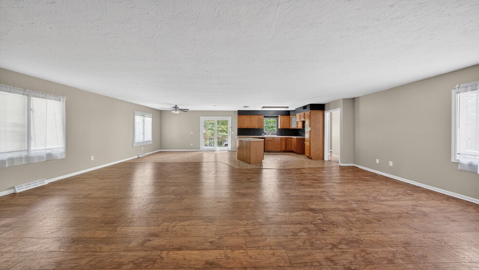 More Photos Of 29369 Lorain Rd, North Olmsted Flex For Sale