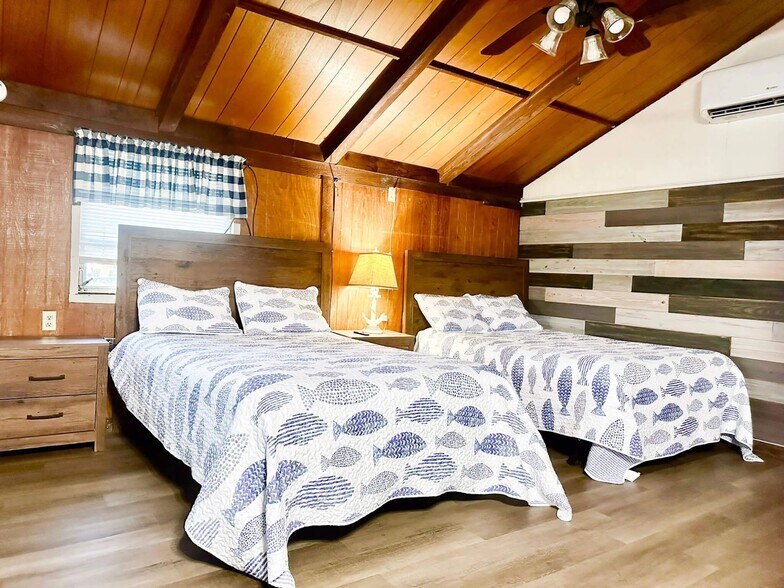 More Photos Of , Spring Hill Unknown For Sale