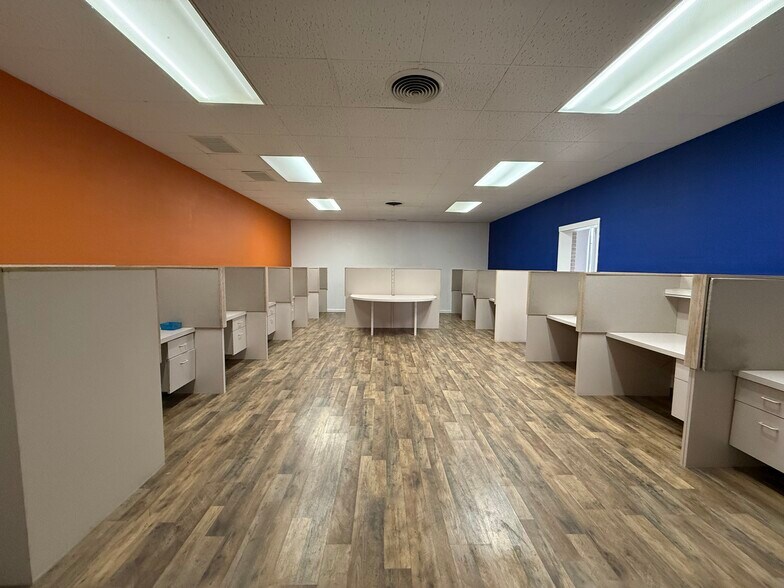 More Photos Of 750-758 S Monroe St, Monroe Office For Sale