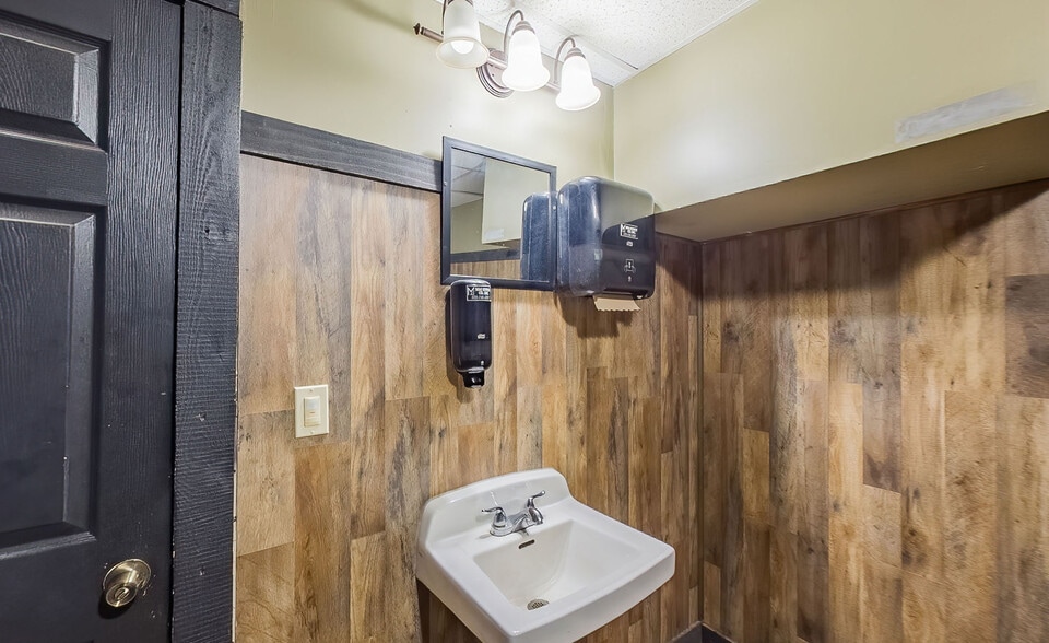 More Photos Of 1459 State Route 93, Berwick Bar For Sale