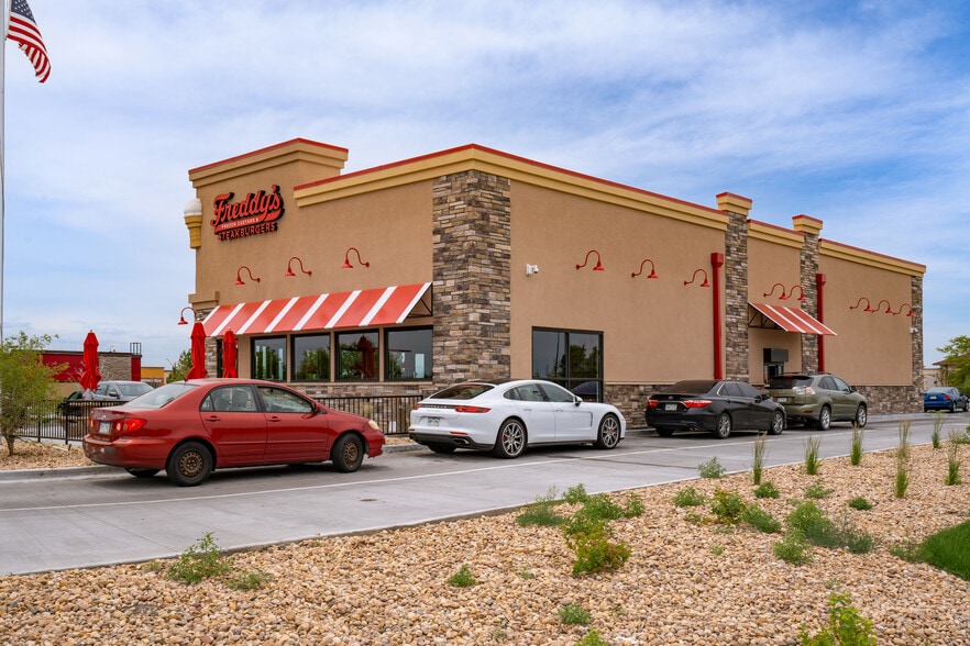 More Photos Of 2203 Prairie Center Pky, Brighton Fast Food For Sale