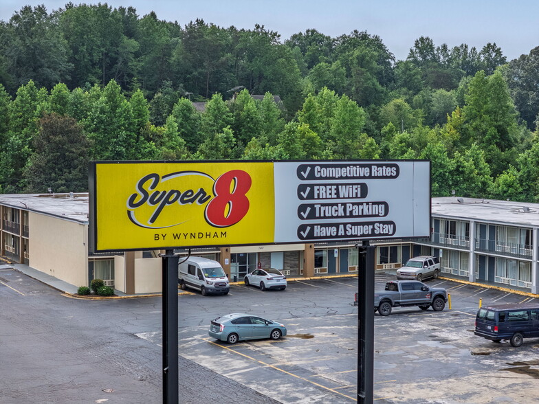 More Photos Of 2402 S Sterling St, Morganton Hotel For Sale