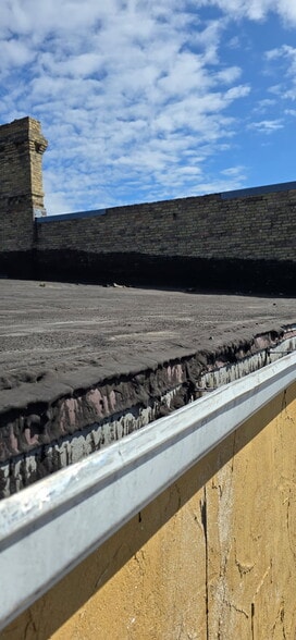 More Photos Of 2 Tayco St, Menasha Multifamily For Sale