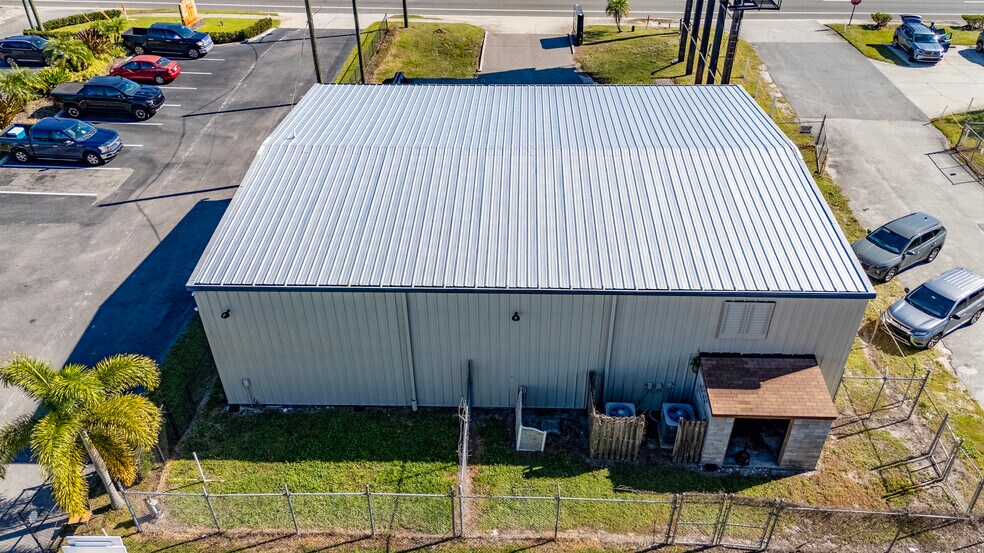 More Photos Of 4954 S Orange Ave, Orlando Flex For Lease