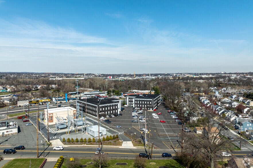 More Photos Of 1600 Vauxhall Rd, Union Township Office For Lease