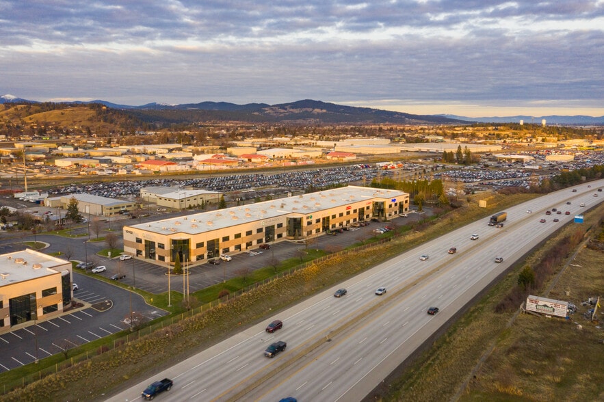 More Photos Of 10102 E Knox Ave, Spokane Valley Flex For Lease