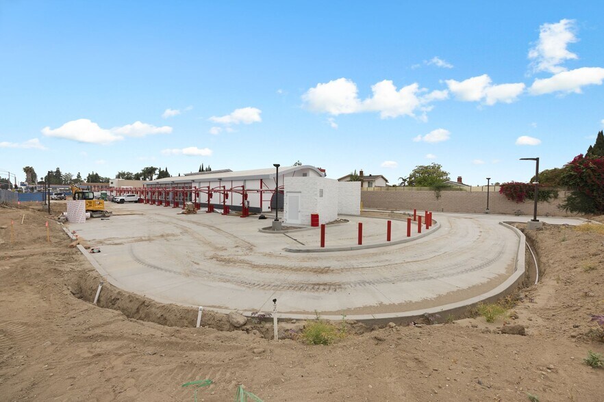 More Photos Of 2507 E Ball Rd, Anaheim Freestanding For Sale