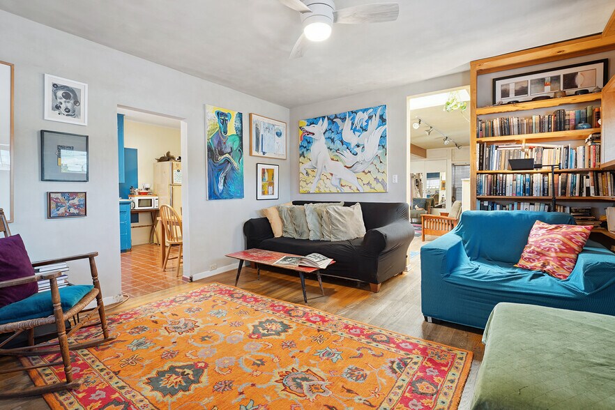 More Photos Of 2847 S Robertson Blvd, Los Angeles General Retail For Sale