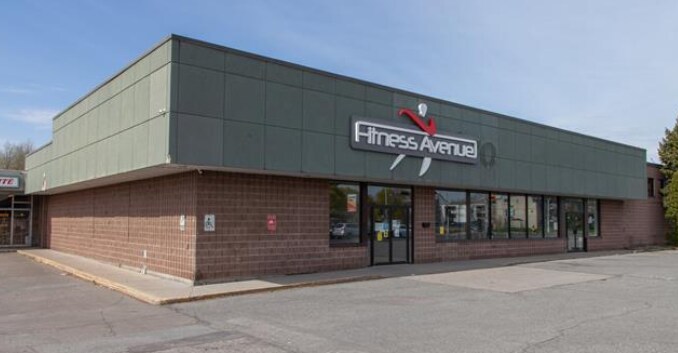 Primary Photo Of 2782 Rue De Lyon, Longueuil General Retail For Lease