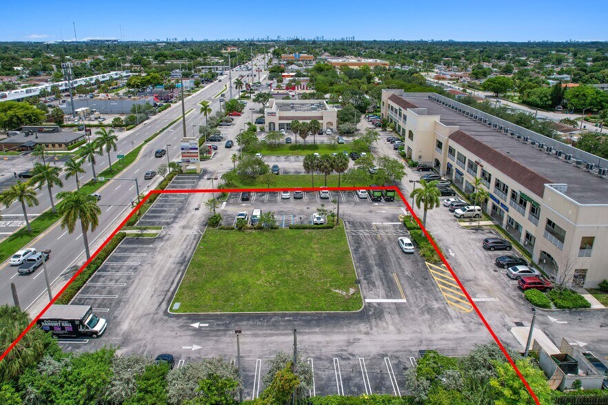 More Photos Of 4880-4898 NW 183rd - Outparcel st, Miami Gardens Land For Lease