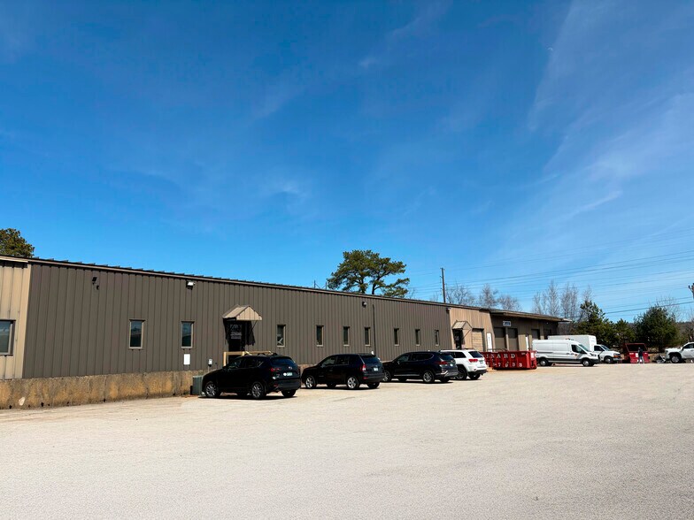 More Photos Of 78 Regional Dr, Concord Light Manufacturing For Lease