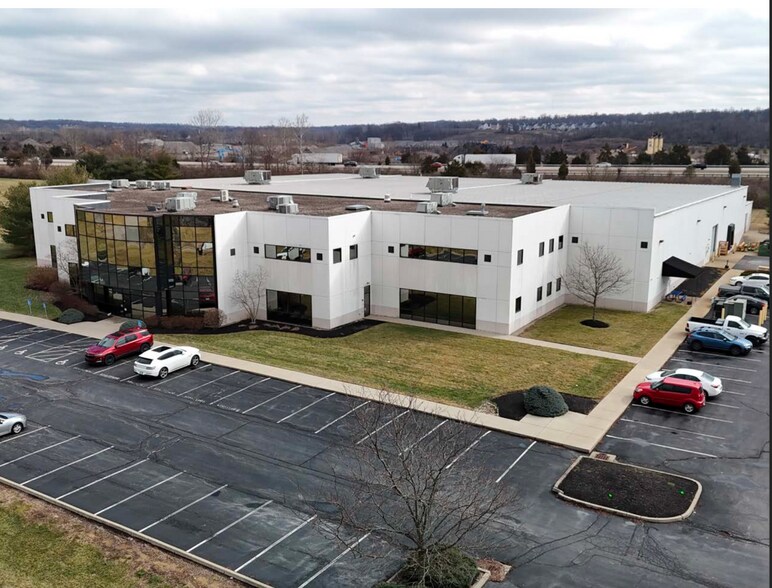 Primary Photo Of 1637 Kingsview Dr, Lebanon Distribution For Lease
