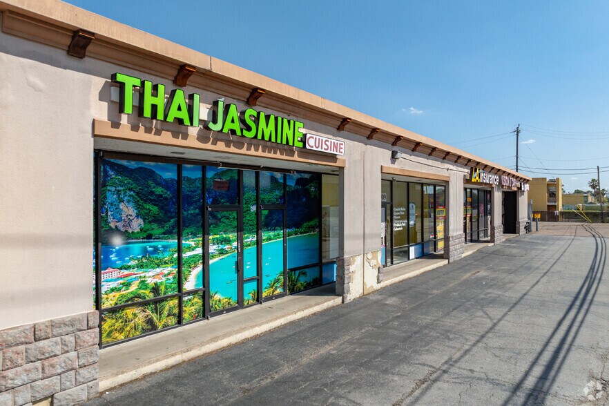 More Photos Of 114-154 Fairmont Pky, Pasadena Storefront For Sale