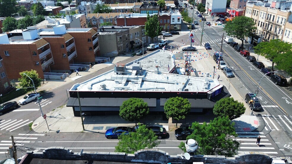 Primary Photo Of 3102 44th St, Astoria Land For Sale