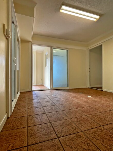 More Photos Of 3500 S Lamar Blvd, Austin Office For Lease