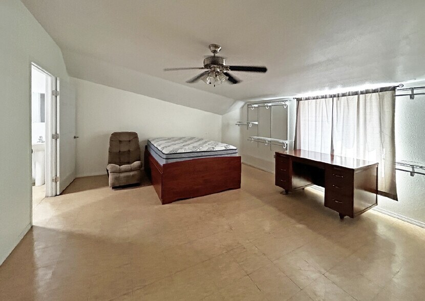 More Photos Of 2975 State Highway 47, Los Lunas Warehouse For Sale