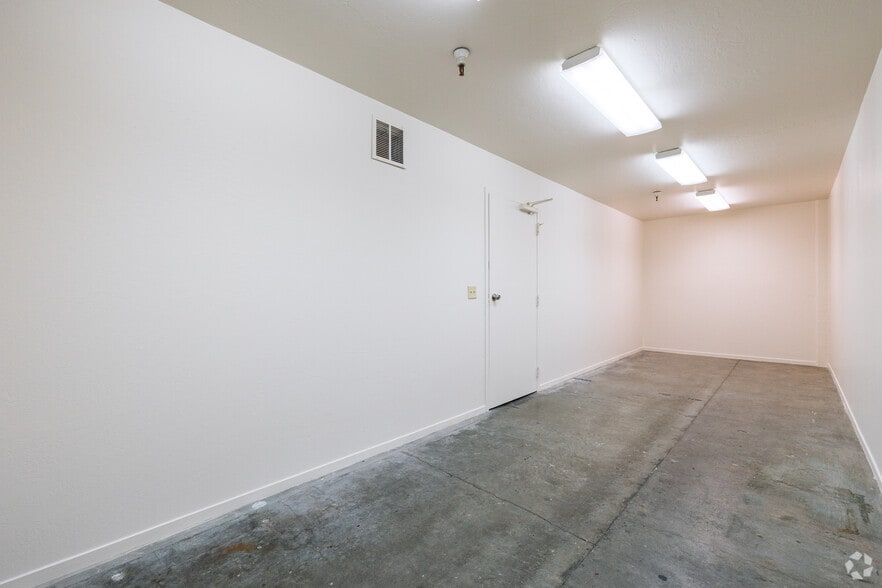 More Photos Of 299 Old County Rd, San Carlos Unknown For Lease
