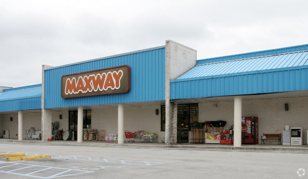 More Photos Of 965 Old Folkstone Rd, Sneads Ferry General Retail For Lease