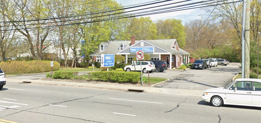 Primary Photo Of 3095 Jericho Tpke, East Northport Veterinarian Kennel For Sale