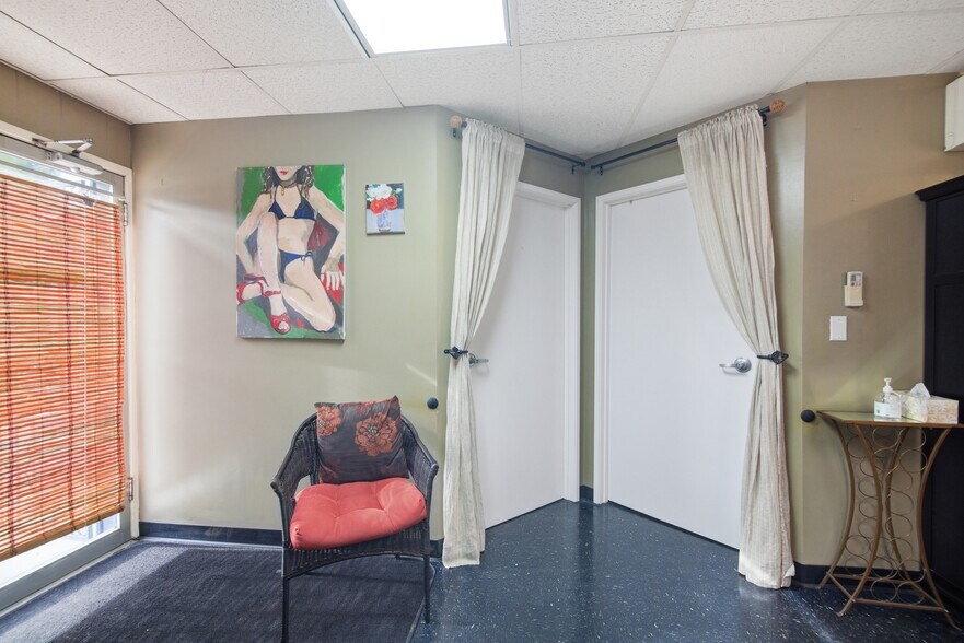 More Photos Of 13122 W Washington Blvd, Los Angeles Freestanding For Sale