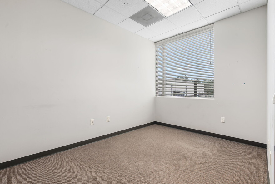 More Photos Of 2200 N FM 3083 Rd W, Conroe Office For Lease