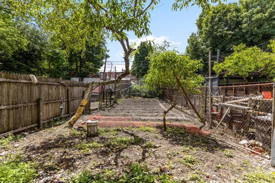 More Photos Of 738 Lafayette Ave, Brooklyn Apartments For Sale