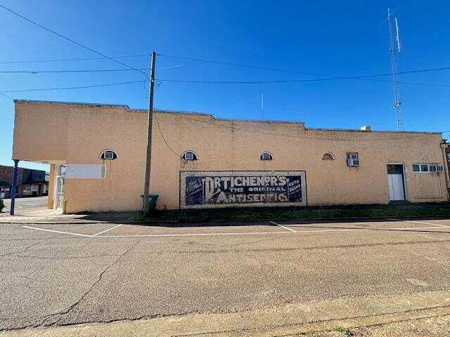 More Photos Of 2973 Jefferson St, Macon Storefront For Sale