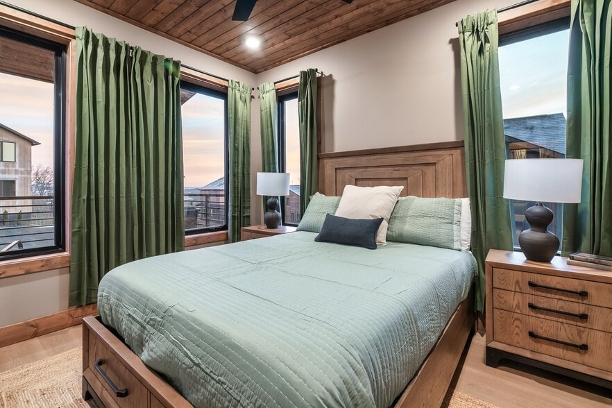 More Photos Of 514 New Venture Wy, Sevierville Hospitality For Sale