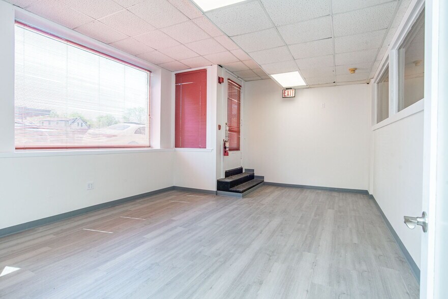 More Photos Of 4 Court St, Taunton Medical For Lease