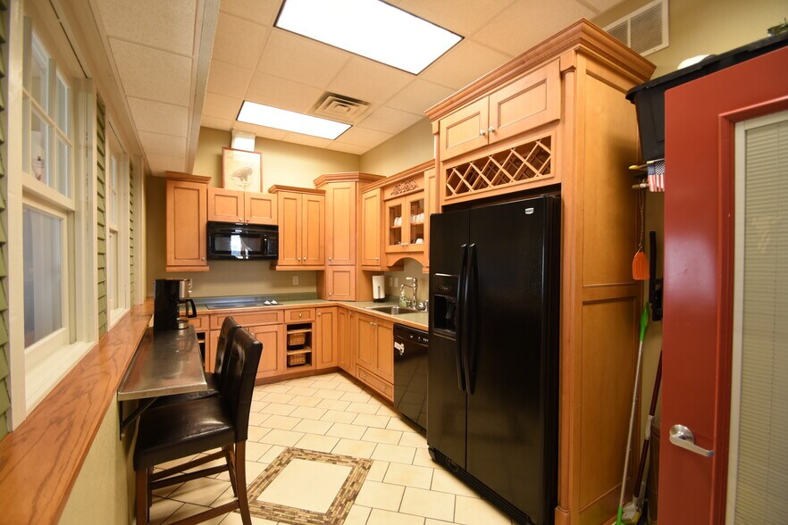 More Photos Of 3535 Main Ave, Fargo Office For Sale