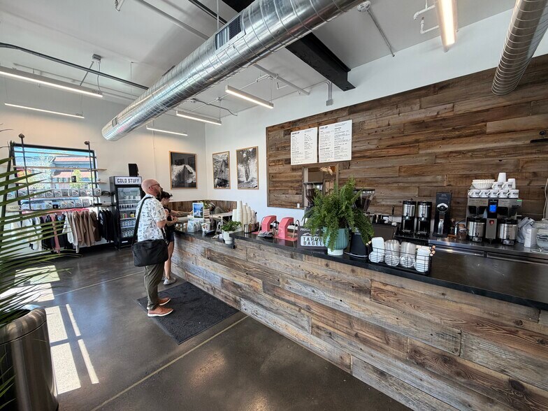More Photos Of 960 S Virginia St, Reno Storefront Retail Office For Sale