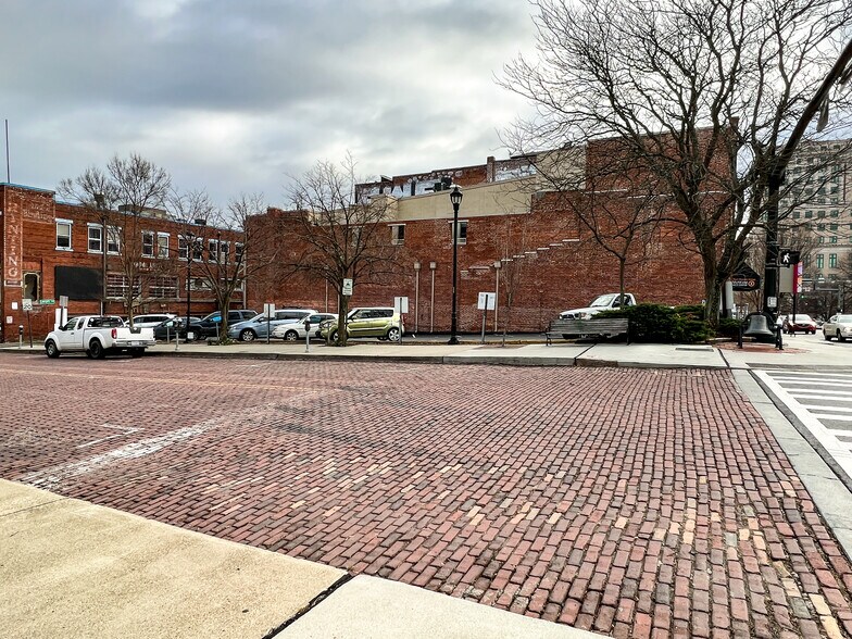 More Photos Of 11 N Market St, Asheville Office Residential For Sale