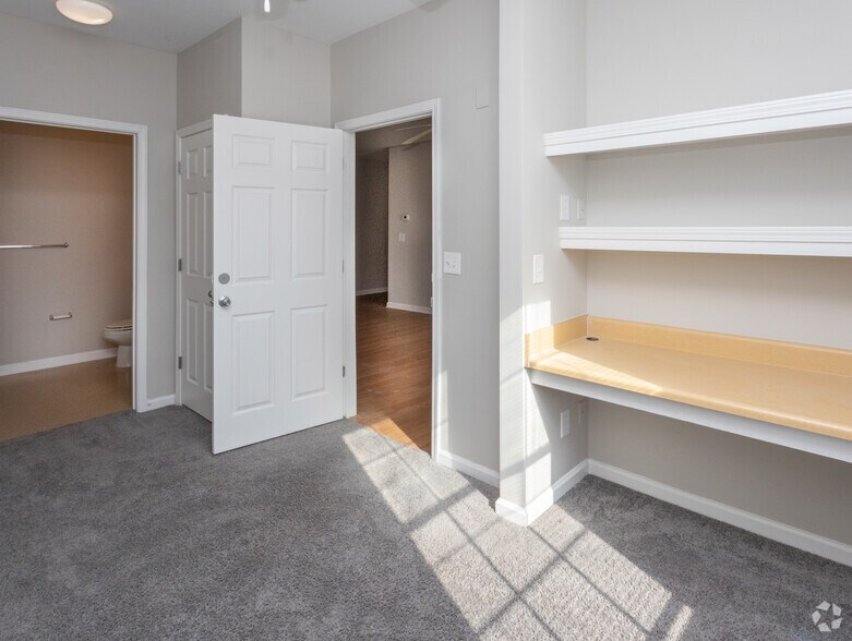 More Photos Of 1300 Independence Place Dr, Hinesville Apartments For Sale