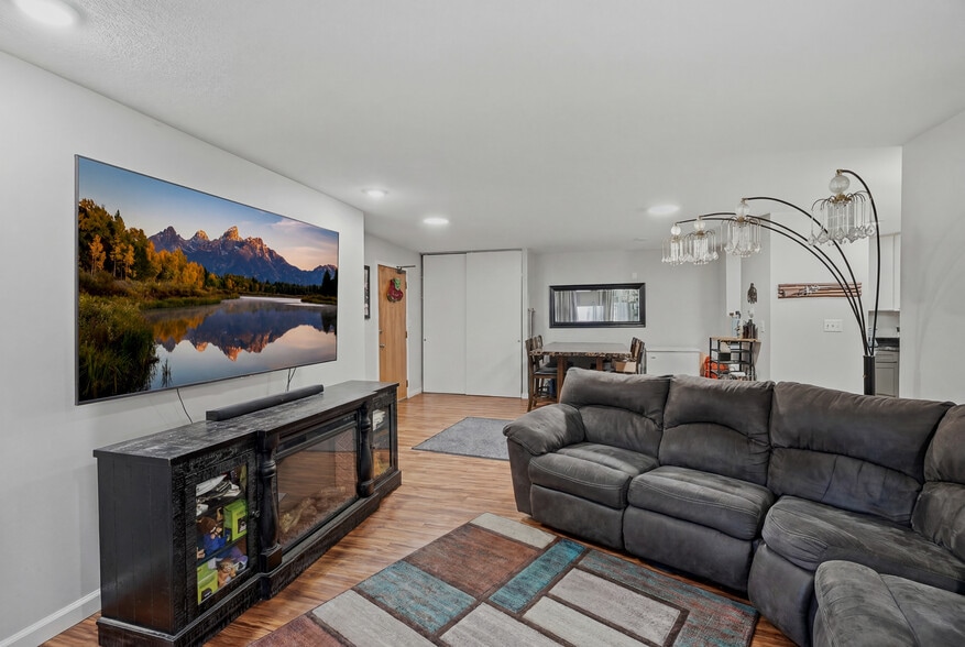 More Photos Of 394 Pierce St, Saint Paul Apartments For Sale