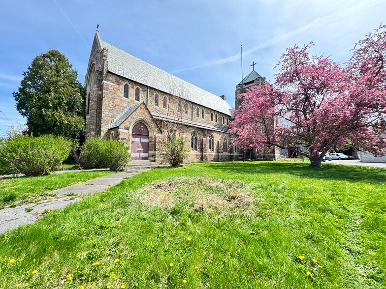 Primary Photo Of 523 W Onondaga St, Syracuse Religious Facility For Sale