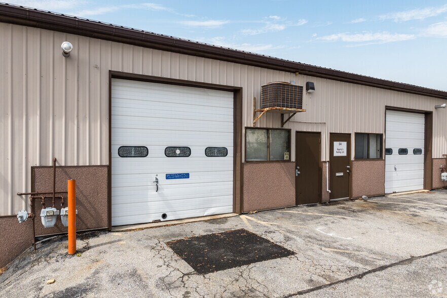 More Photos Of 950 Ridge Rd, Claymont Unknown For Lease