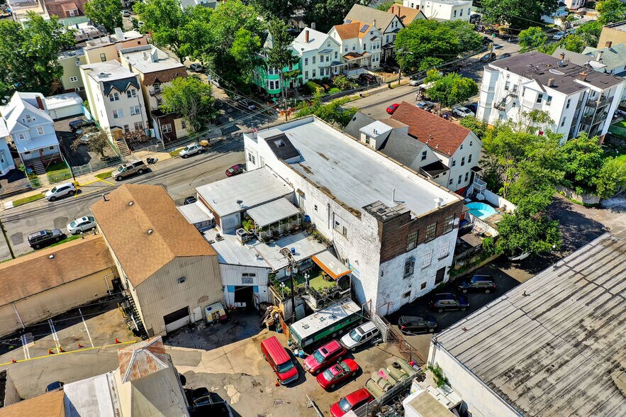 More Photos Of 245-249 Verona Ave, Newark Manufacturing For Sale