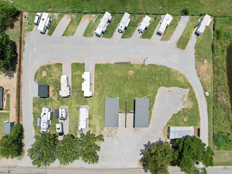 More Photos Of 11889 Indian Trails Rd, Marietta Manufactured Housing Mobile Home Park For Sale