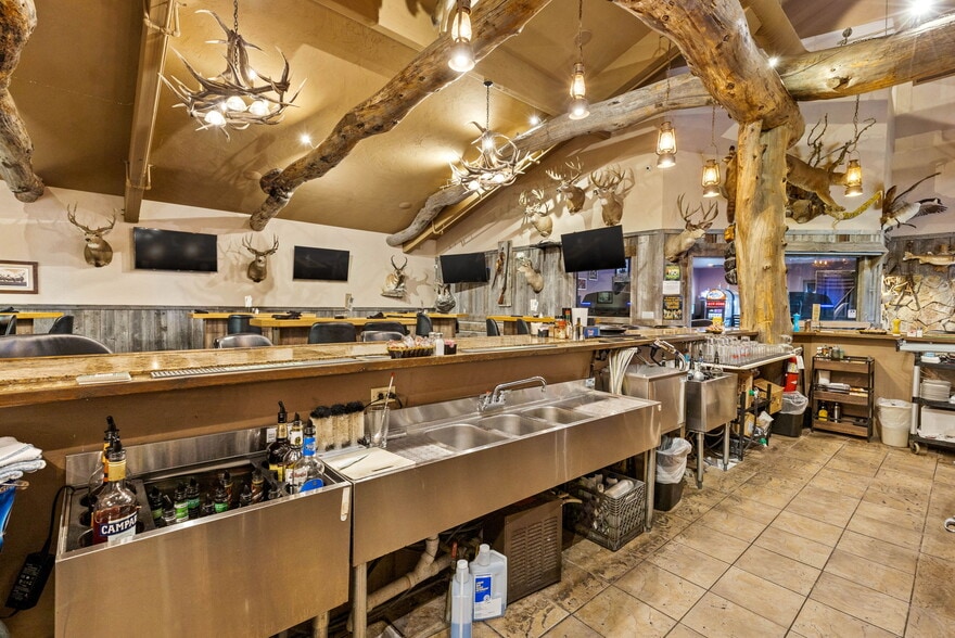 More Photos Of 5100-N Star Blvd, Great Falls Storefront Retail Office For Sale