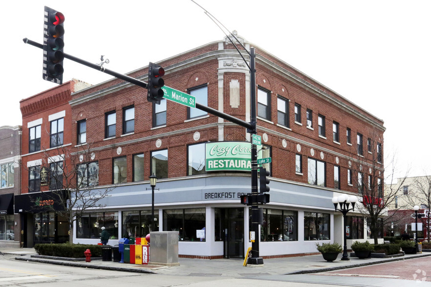 Primary Photo Of 134-138 N Marion St, Oak Park Coworking Space