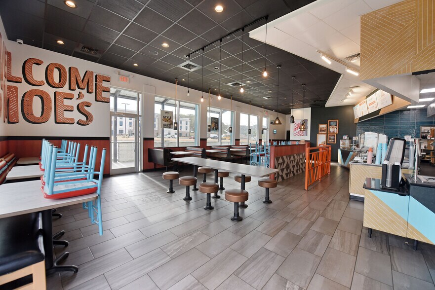 More Photos Of 212 Highland Pky, Ellijay Fast Food For Lease