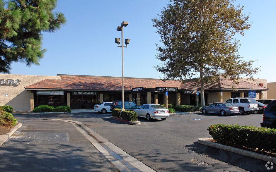 More Photos Of 3846-3882 Mission Ave, Oceanside Unknown For Lease