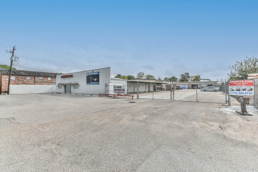 More Photos Of 1355 Judiway St, Houston Warehouse For Sale