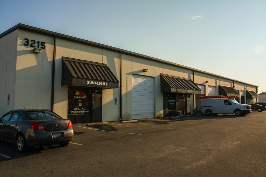 More Photos Of 3215 Wellington Ct, Raleigh Warehouse For Lease