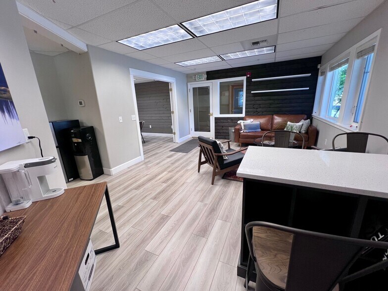 More Photos Of 547 SW 13th St, Bend Office For Lease