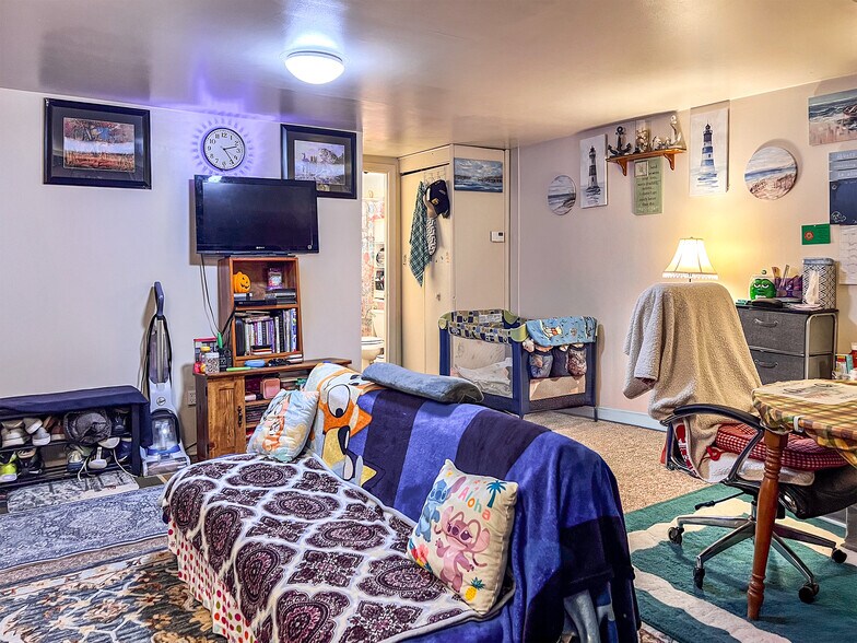 More Photos Of 153 Main St, Delhi Apartments For Sale