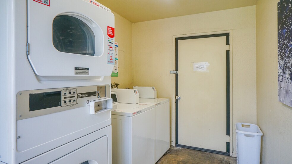 More Photos Of 704 S Webster Ave, Anaheim Apartments For Sale