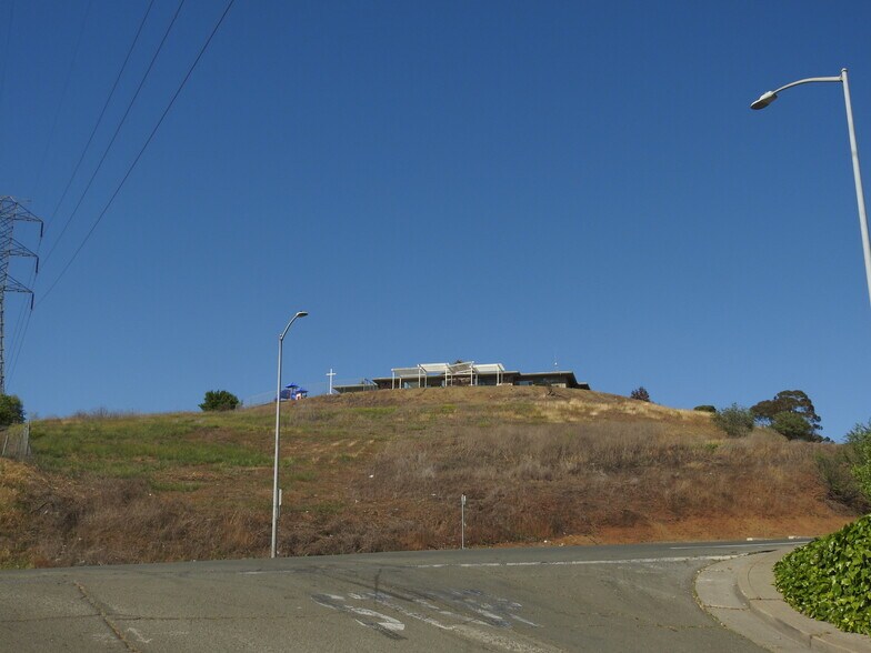 More Photos Of 330 Avian Dr, Vallejo Religious Facility For Sale